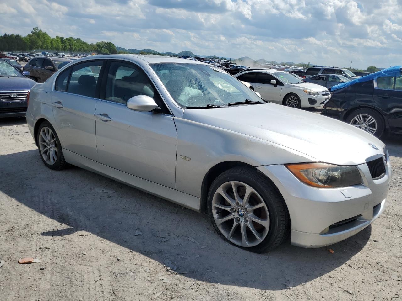 WBAVD33516KL51853 2006 BMW 330 Xi