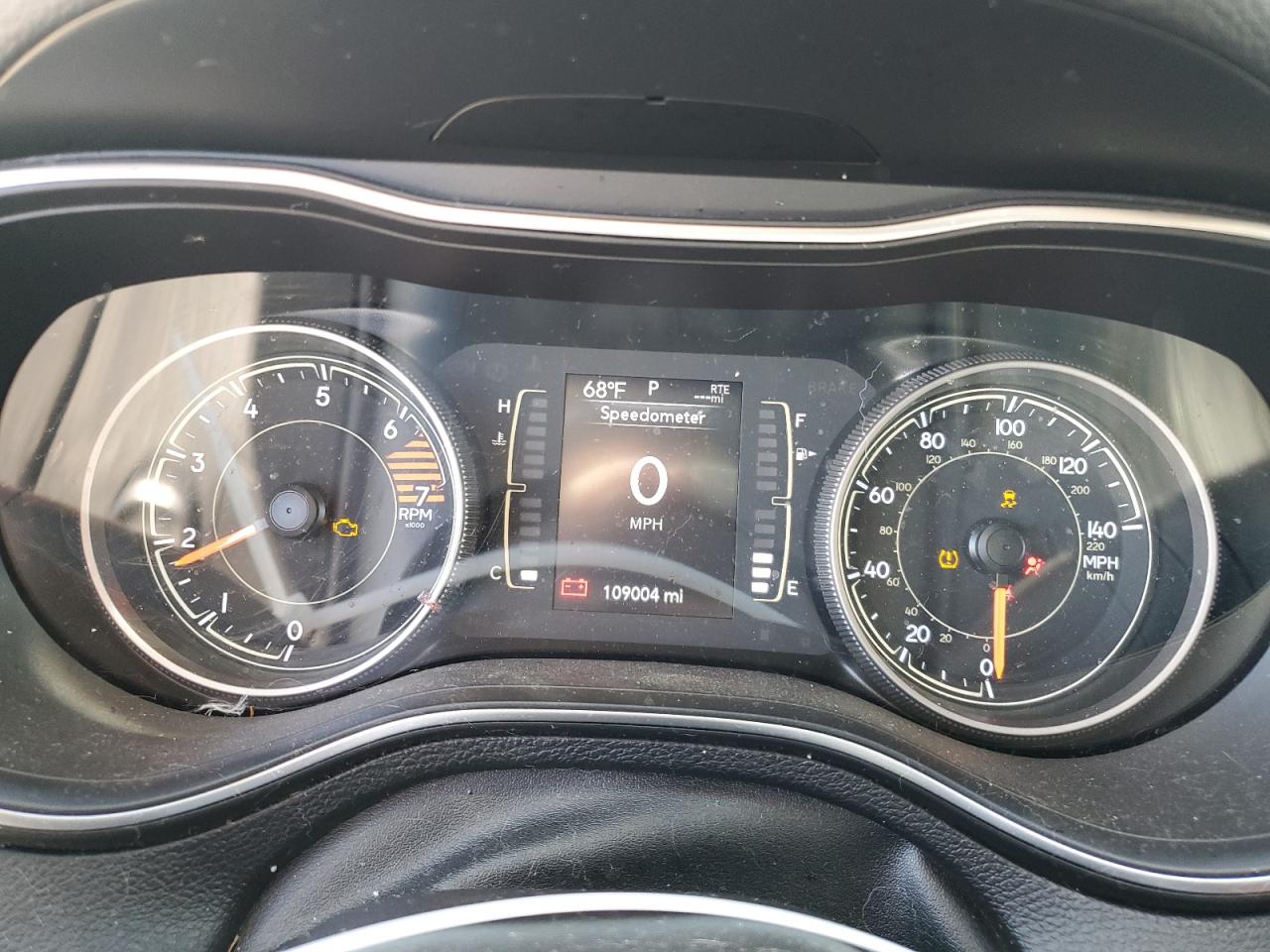 1C4PJLLB2KD308437 2019 Jeep Cherokee Latitude Plus