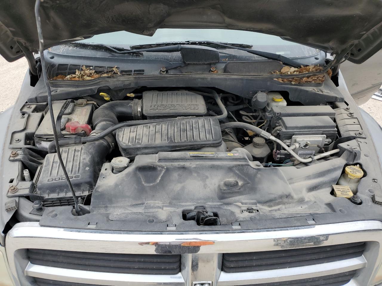 1D4HD48N55F528588 2006 Dodge Durango Slt