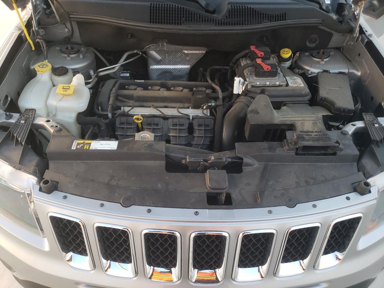 1C4NJCBAXHD146579 2017 Jeep Compass Sport