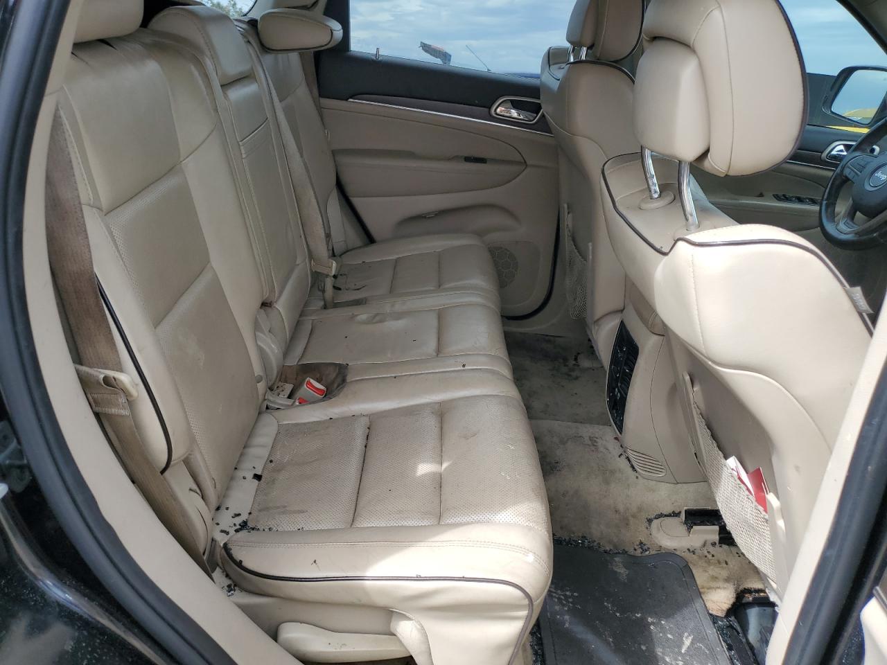 1C4RJFCT6EC146454 2014 Jeep Grand Cherokee Overland