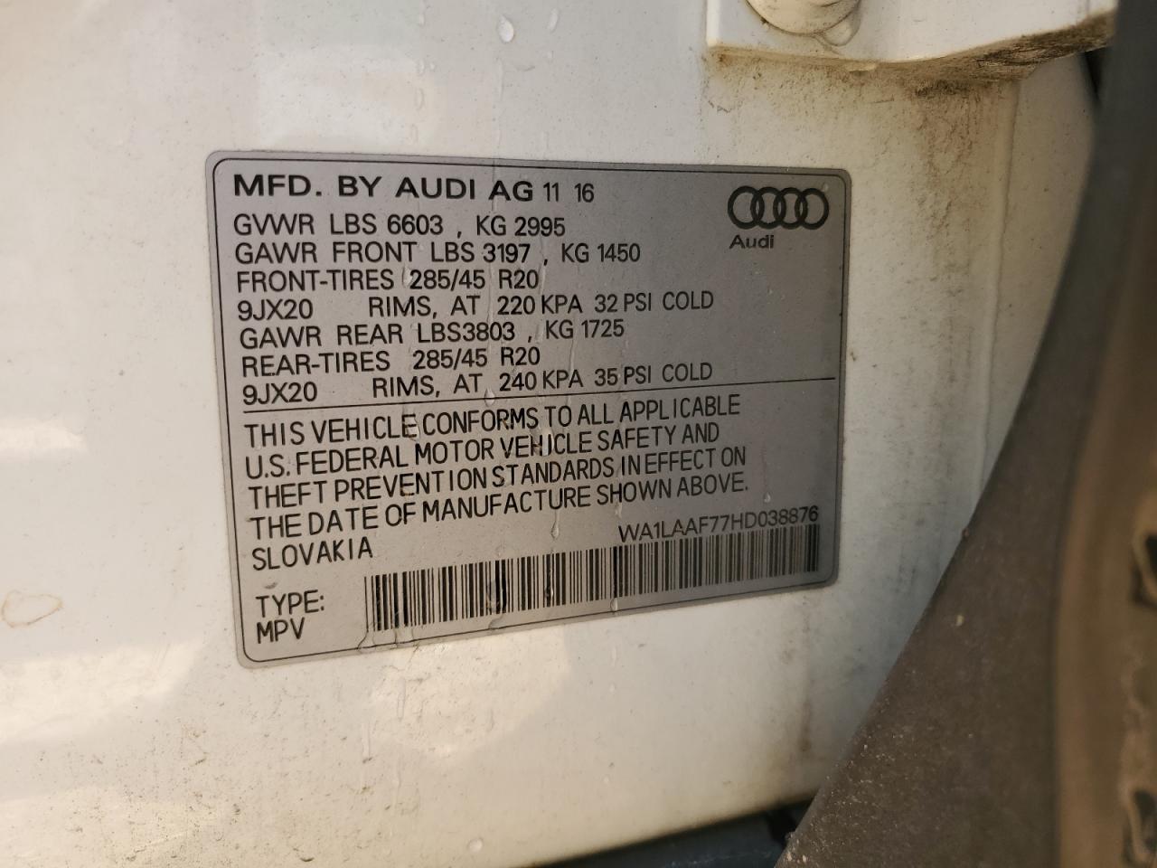 WA1LAAF77HD038876 2017 Audi Q7 Premium Plus