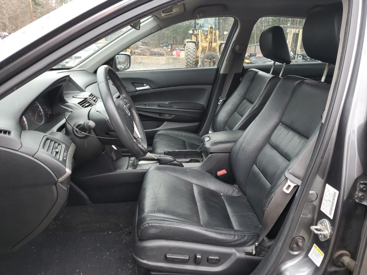 1HGCP2F69CA034695 2012 Honda Accord Se