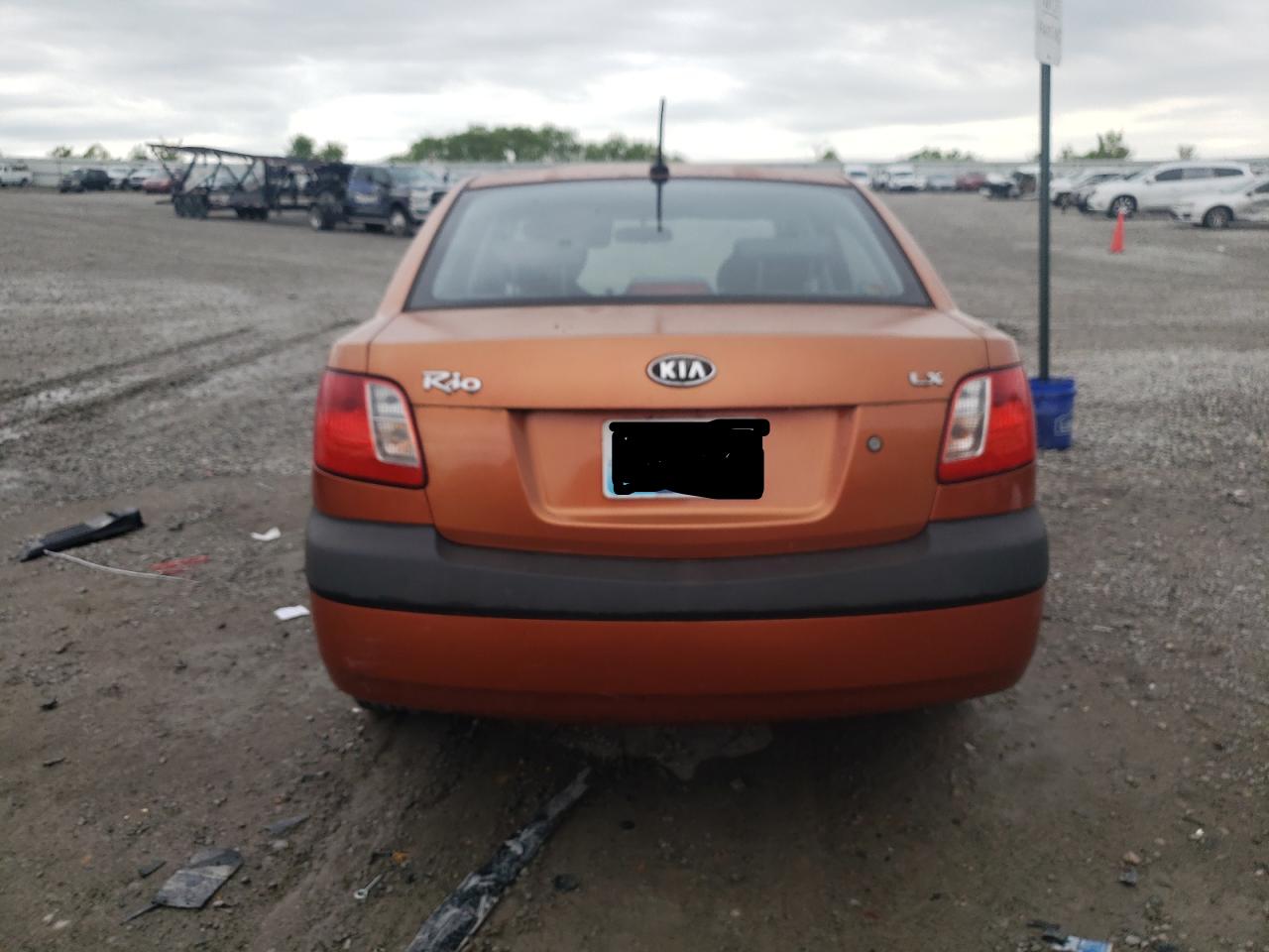 KNADE223196448308 2009 Kia Rio Base