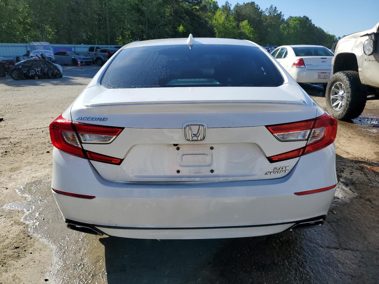 1HGCV2F33JA018842 HONDA ACCORD 2018