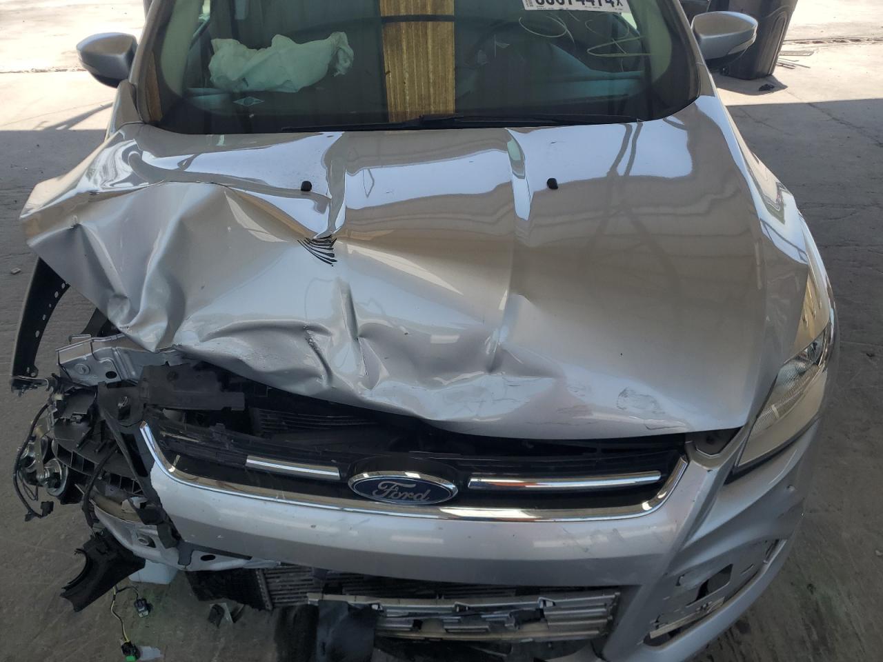 1FMCU0J98FUA03904 2015 Ford Escape Titanium