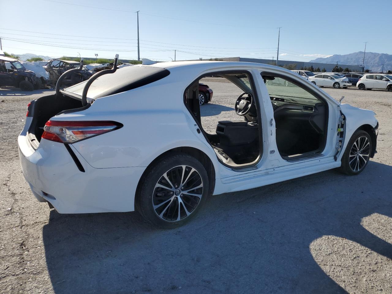 2019 Toyota Camry L vin: 4T1B11HK4KU181550