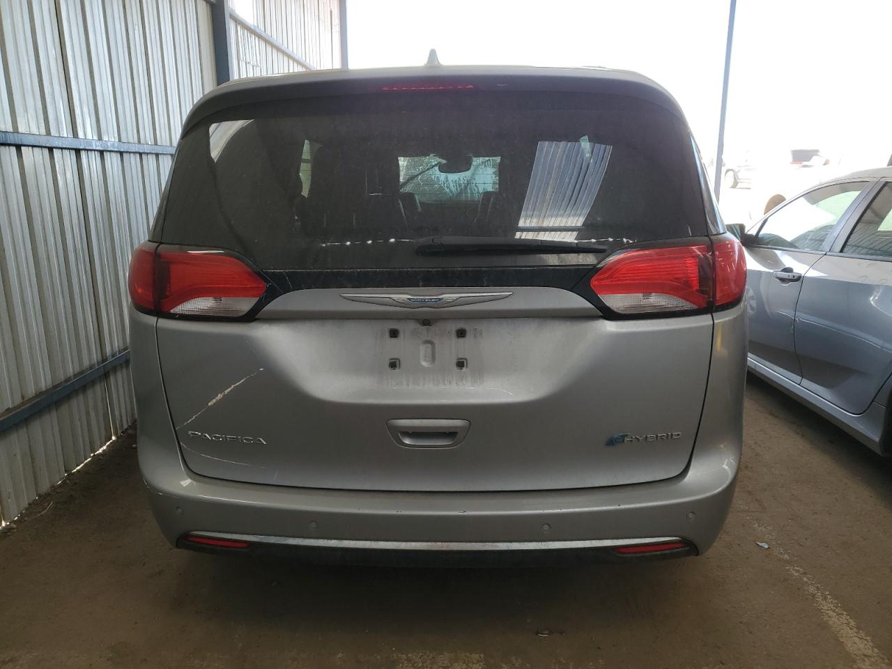 2C4RC1N71JR145095 2018 Chrysler Pacifica Hybrid Limited