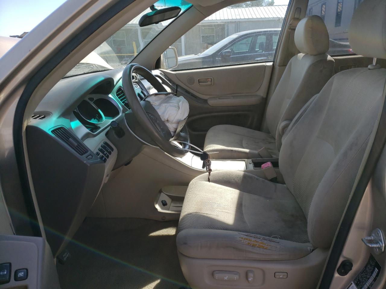 JTEDP21A240035978 2004 Toyota Highlander Base