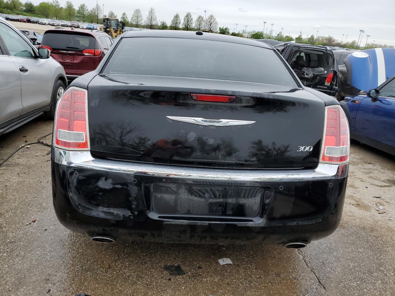 2C3CA5CG8BH594730 2011 Chrysler 300 Limited