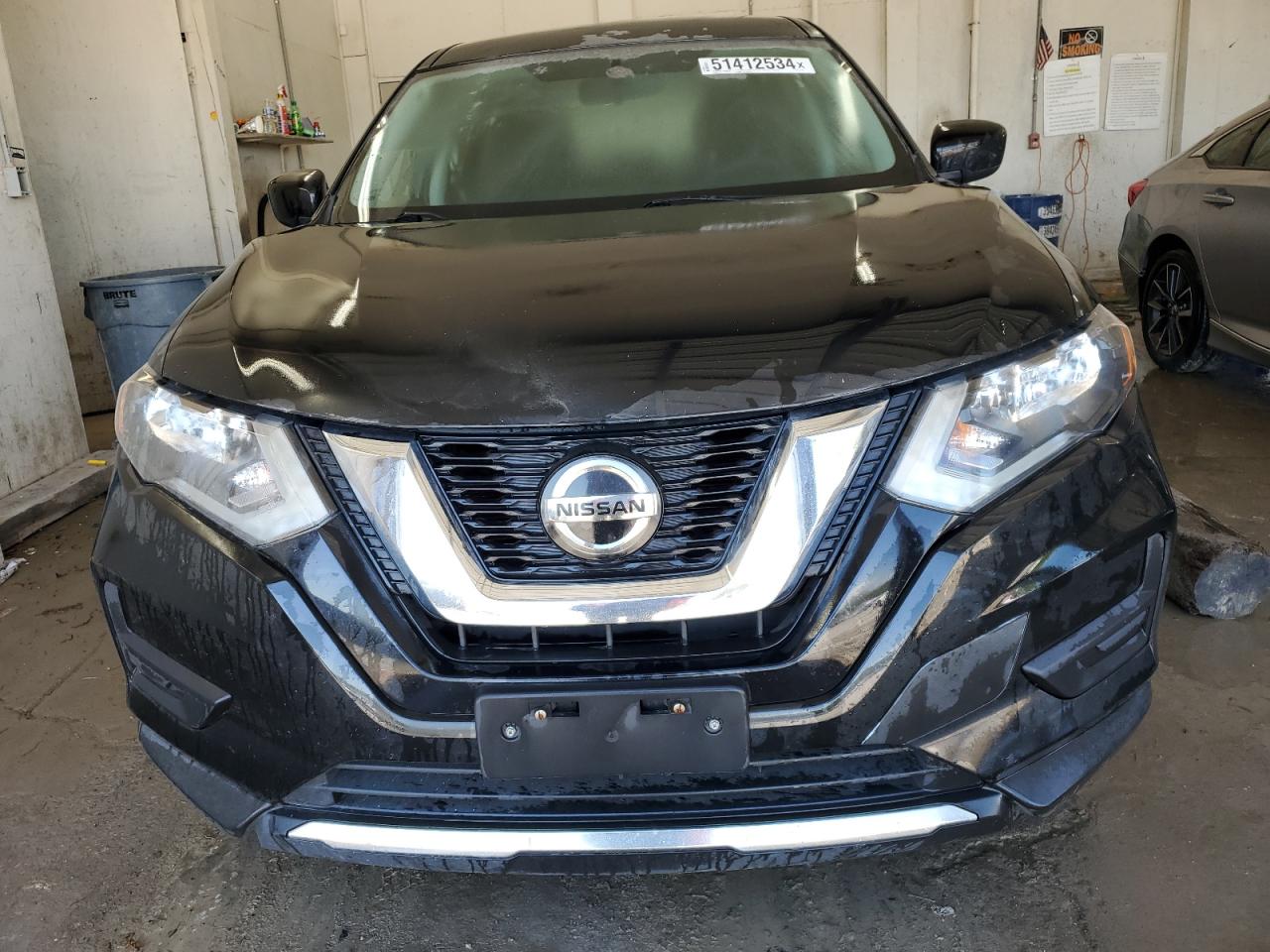 2018 Nissan Rogue S vin: KNMAT2MT8JP511007