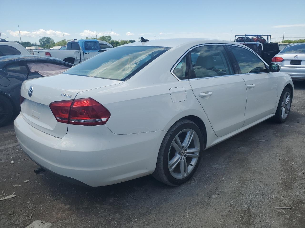 1VWBN7A37EC019739 2014 Volkswagen Passat Se