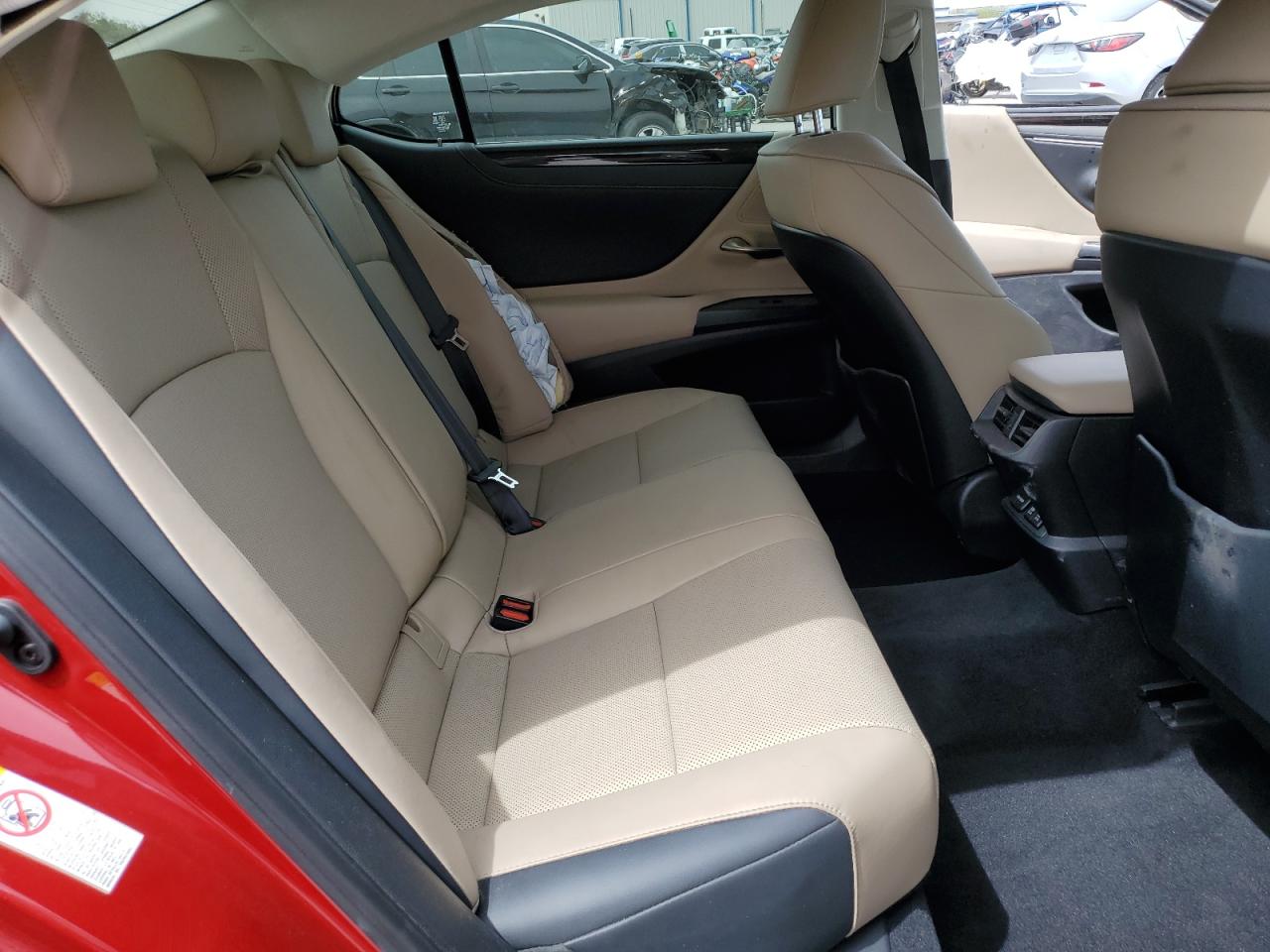 JTHBZ1B19K2002216 2019 Lexus Es 350