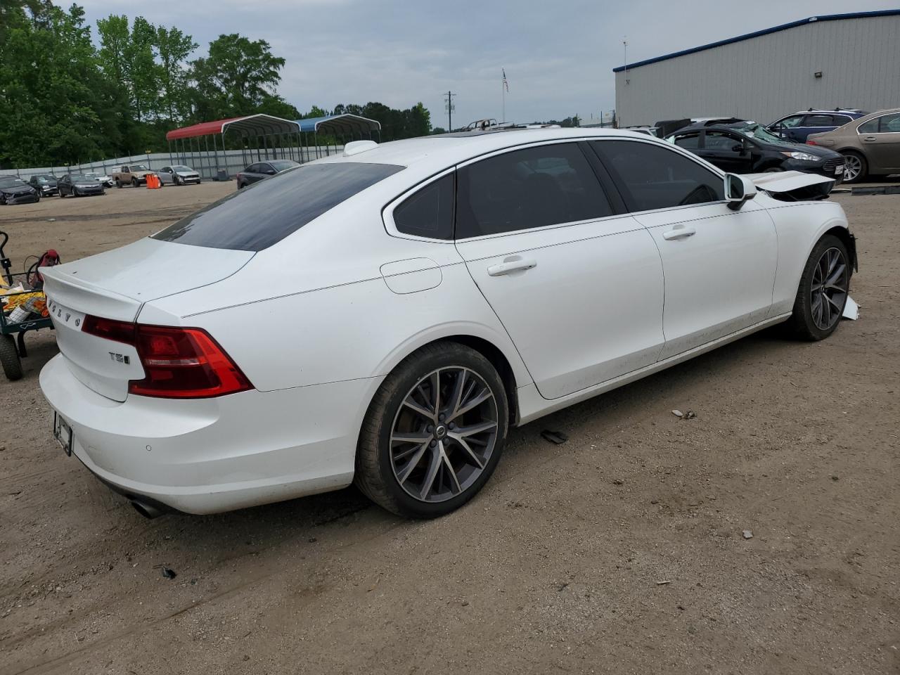 LVY982MK3JP038007 2018 Volvo S90 T5 Momentum