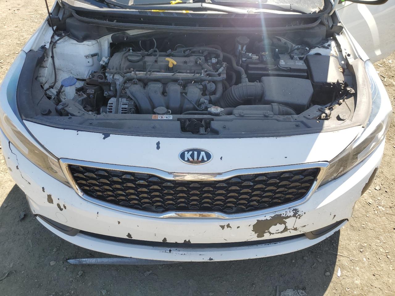 3KPFK4A71HE015469 2017 Kia Forte Lx