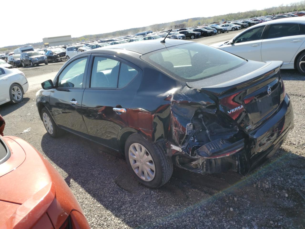 3N1CN7AP5KL801177 2019 Nissan Versa S