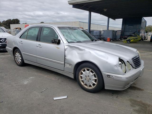 2000 Mercedes-Benz E 320 VIN: WDBJF65JXYB119339 Lot: 52225184