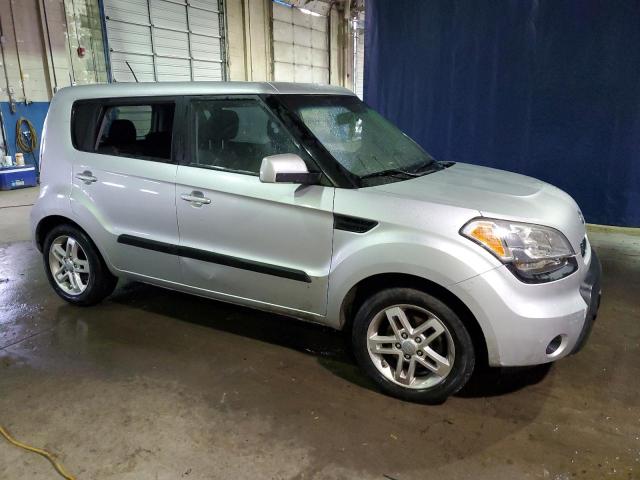 2011 Kia Soul + VIN: KNDJT2A23B7318065 Lot: 49126094