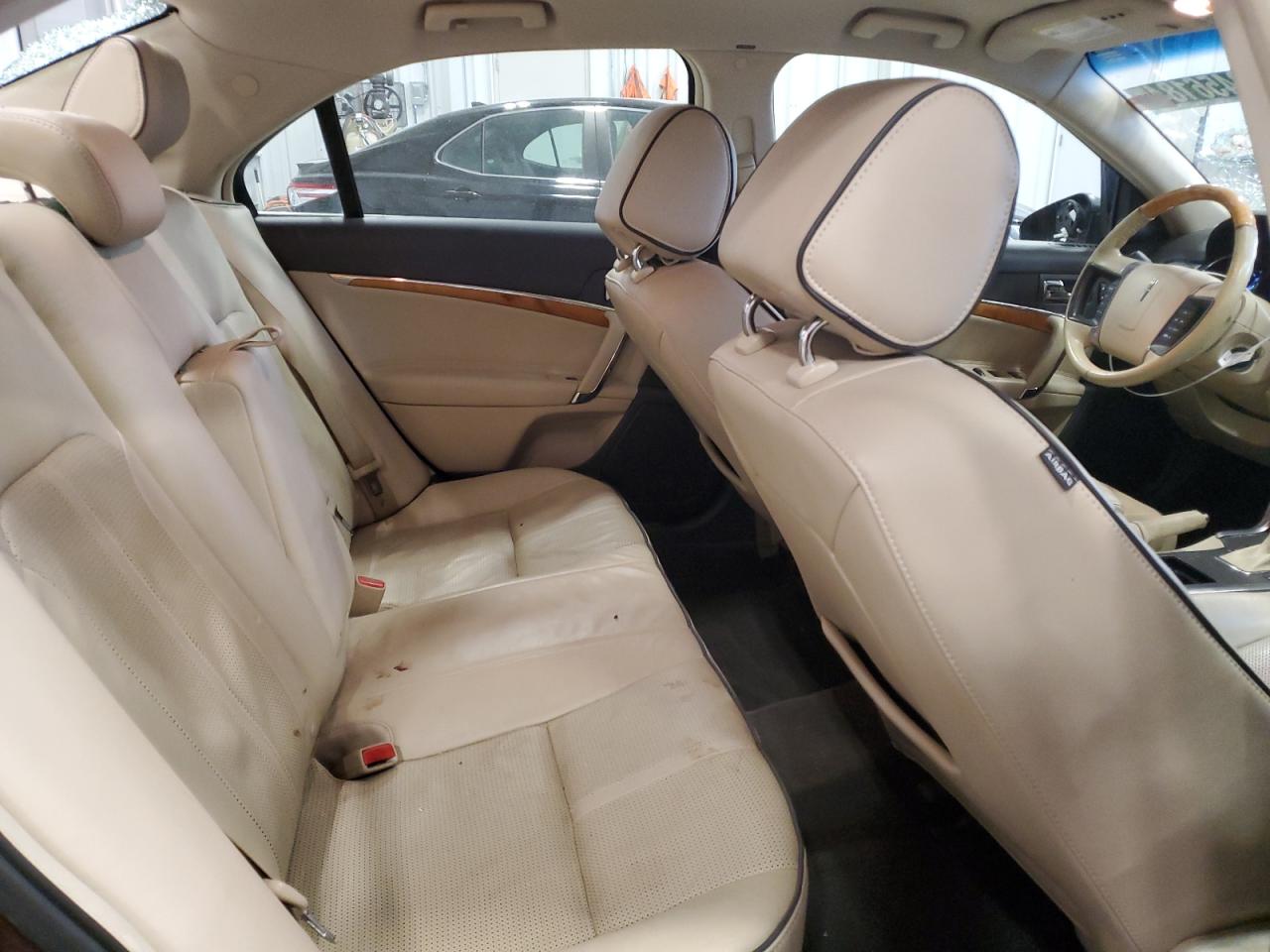 3LNHL2GC2BR768485 2011 Lincoln Mkz