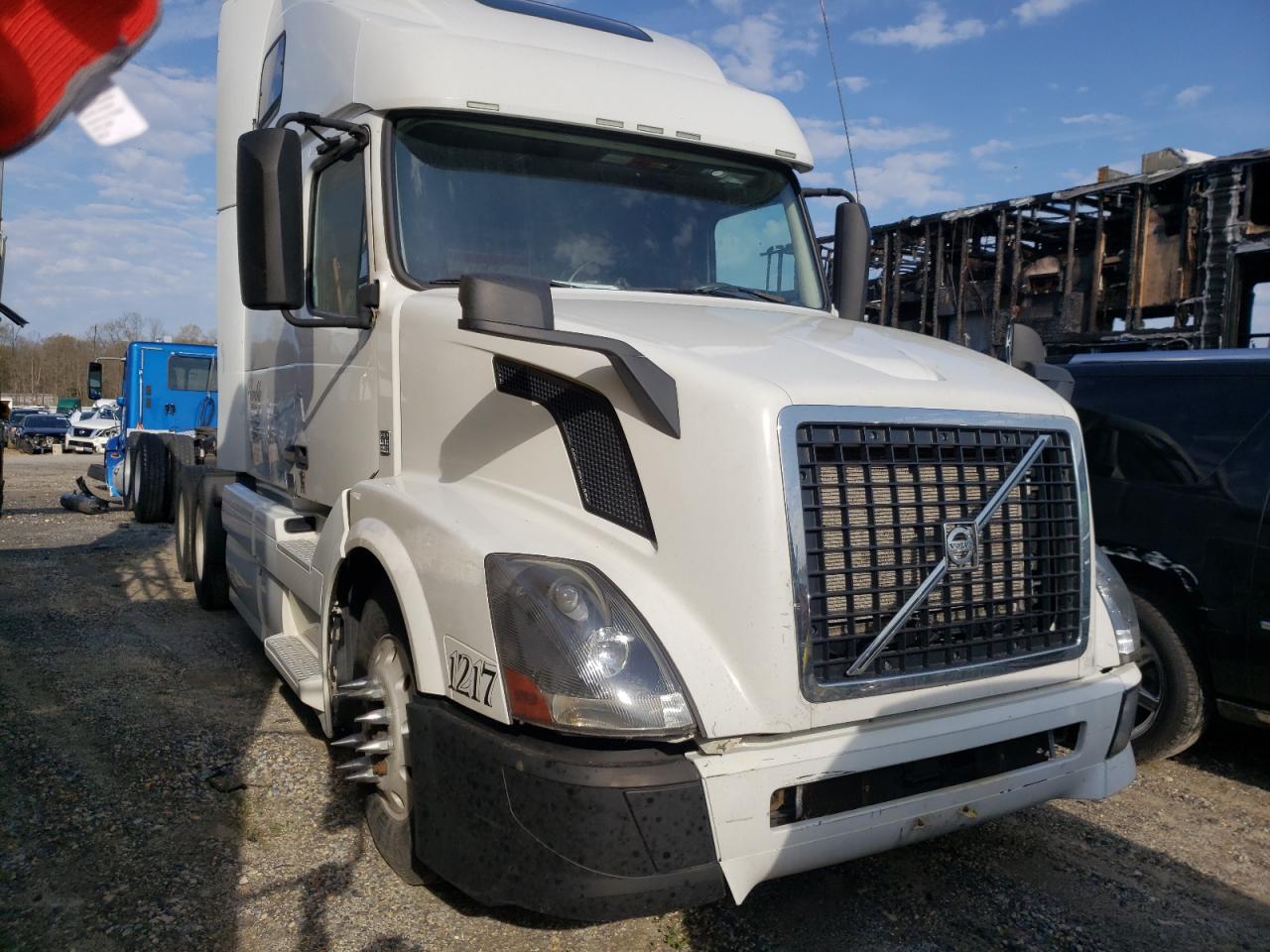 4V4NC9EH2HN970323 2017 Volvo Vn Vnl