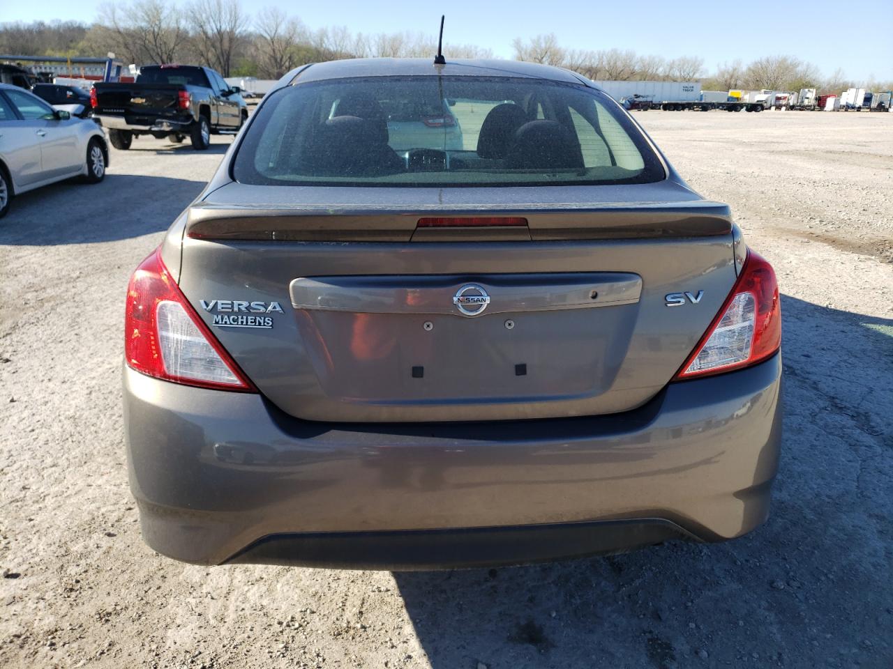 3N1CN7APXHL801281 2017 Nissan Versa S