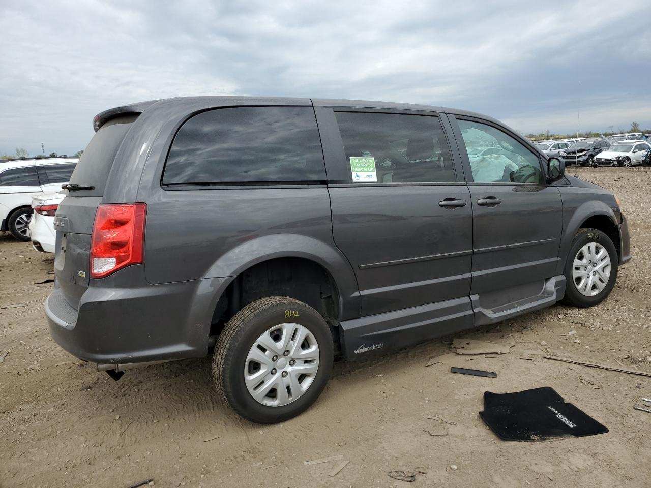 2C4RDGBG8FR643290 2015 Dodge Grand Caravan Se