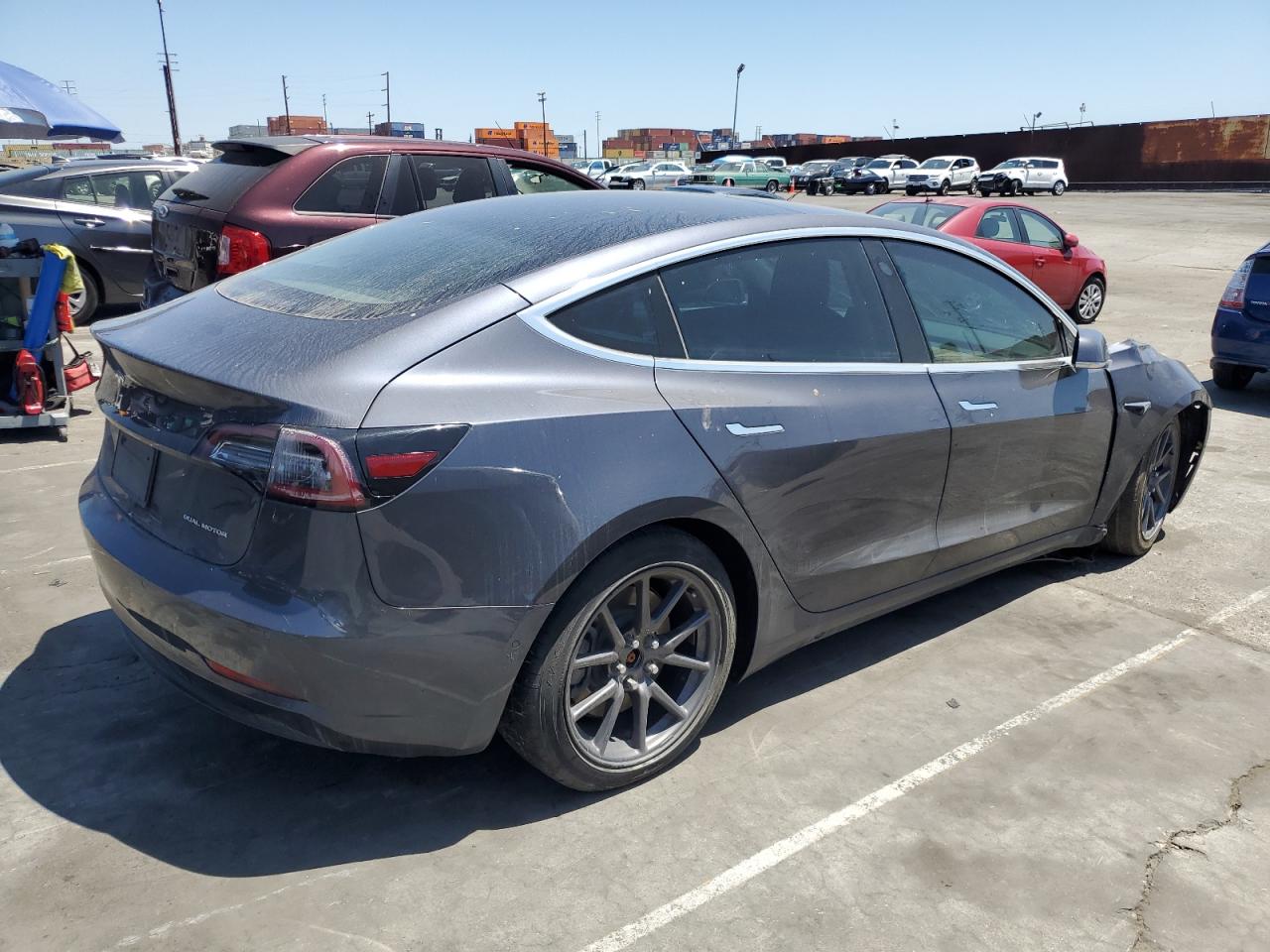 5YJ3E1EB6JF185608 2018 Tesla Model 3