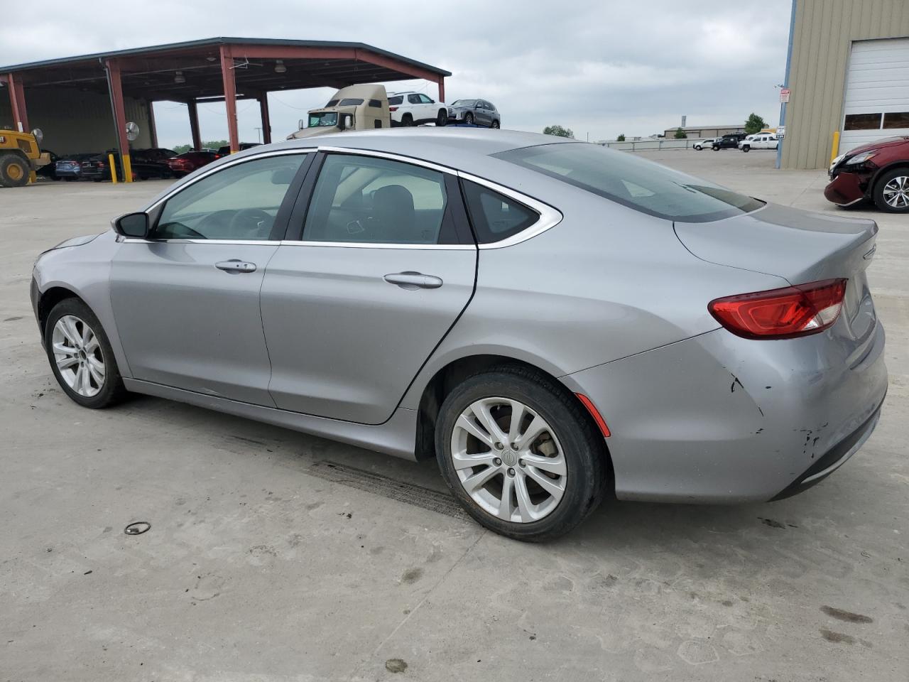 2015 Chrysler 200 Limited vin: 1C3CCCAB5FN651985