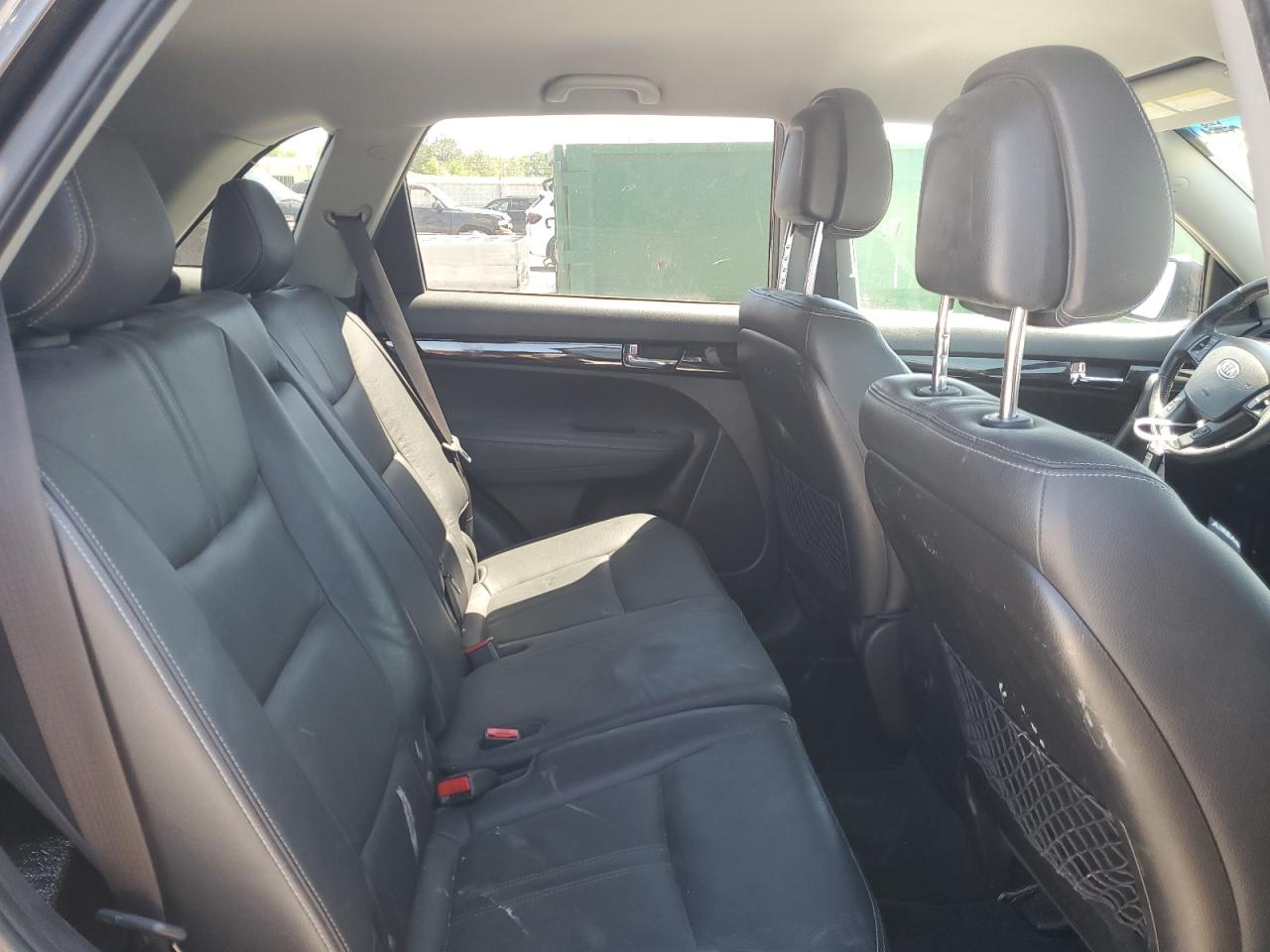 5XYKU3A14BG116692 2011 Kia Sorento Ex