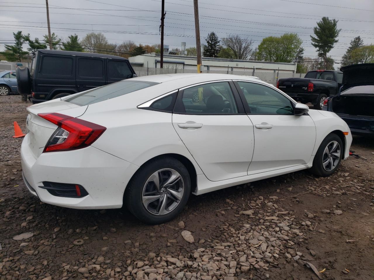 2HGFC2F65KH584209 2019 Honda Civic Lx