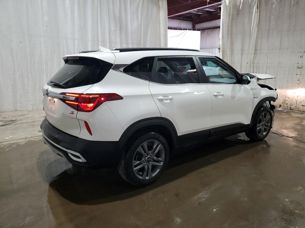 2021 Kia Seltos S vin: KNDEUCAA9M7111744