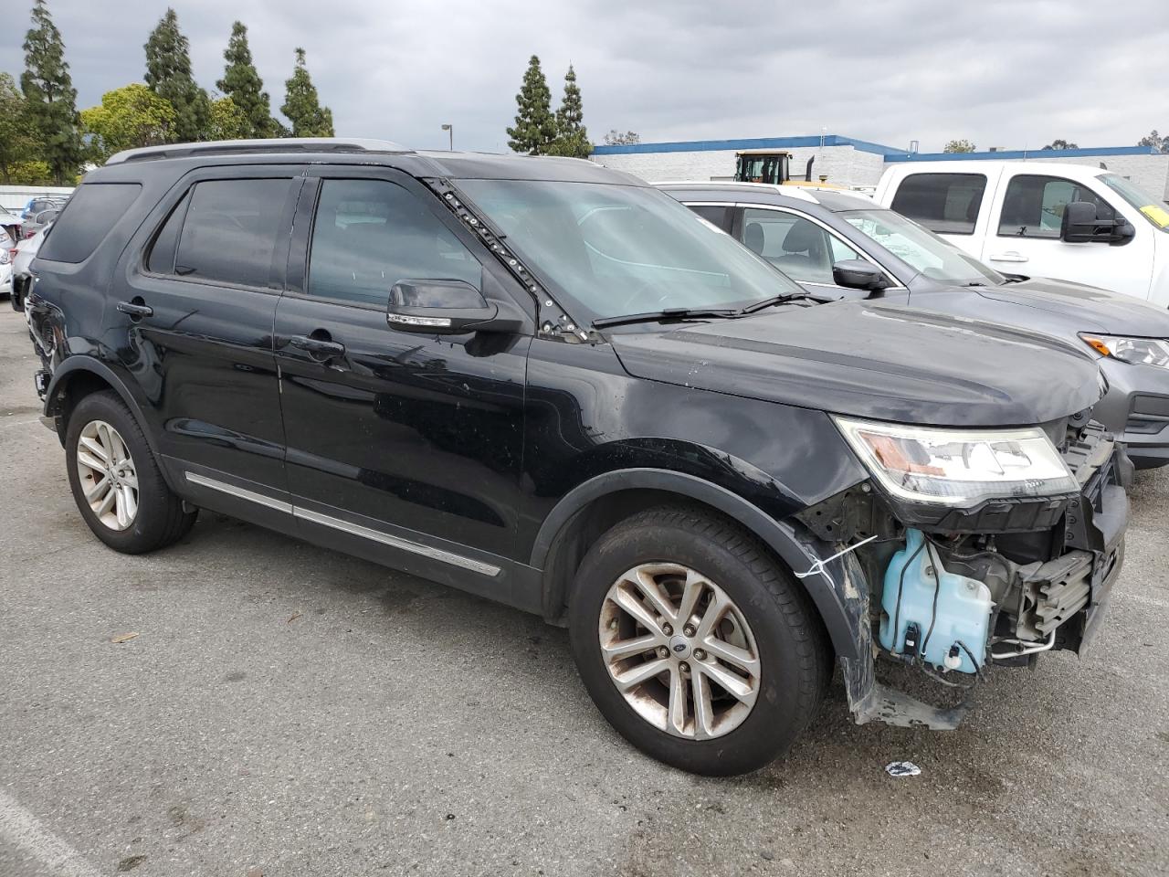 1FM5K7DH9HGA61676 2017 Ford Explorer Xlt