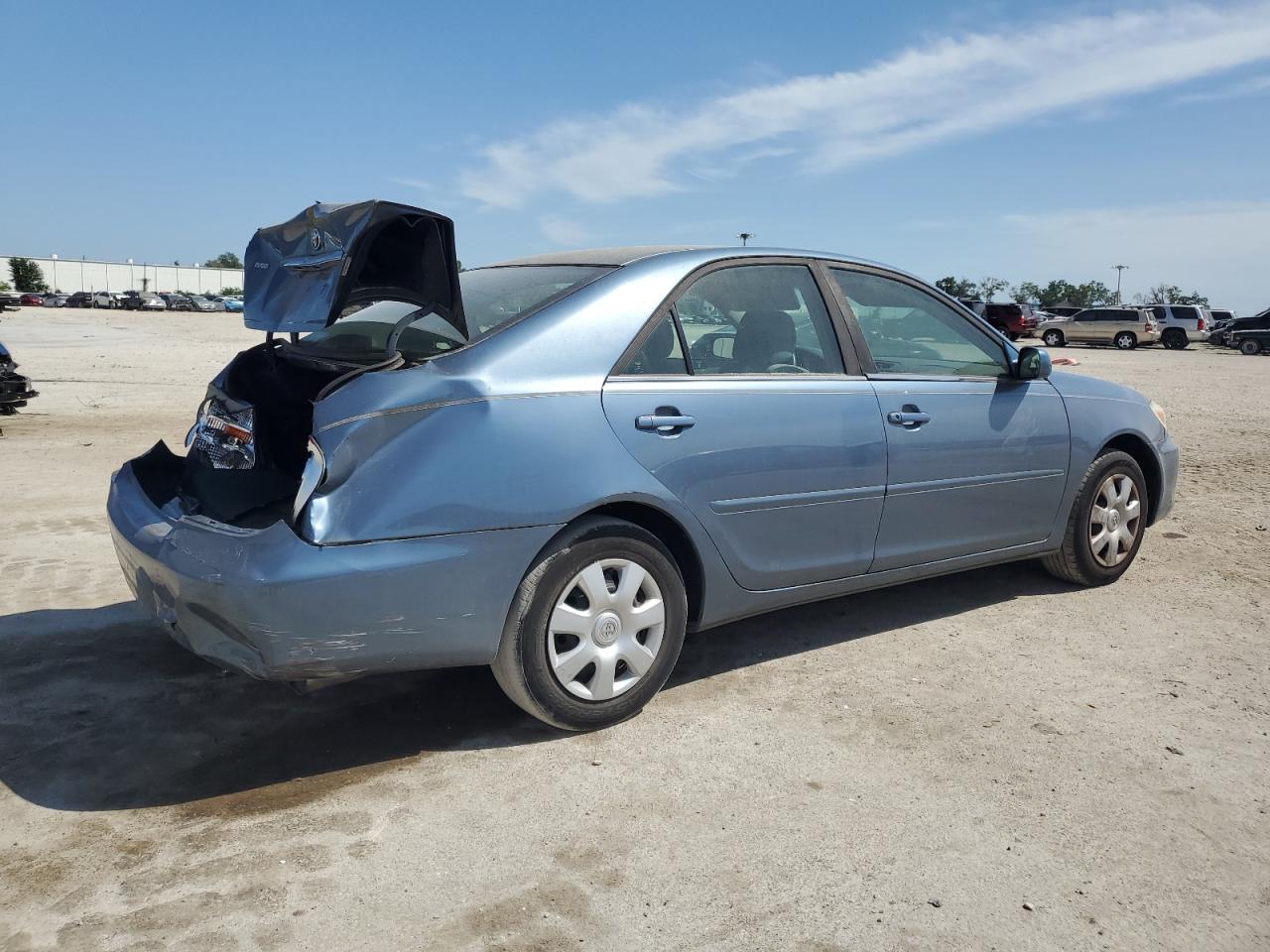 4T1BE32K82U598226 2002 Toyota Camry Le