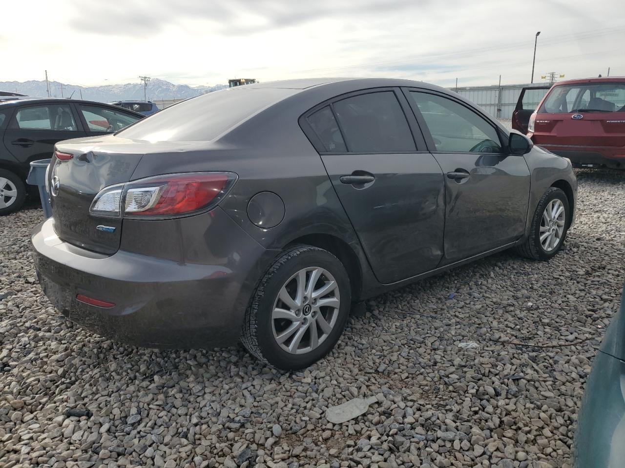 JM1BL1VP7D1810415 2013 Mazda 3 I