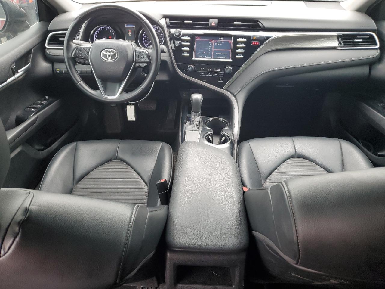 2018 Toyota Camry L vin: 4T1B11HK7JU663136