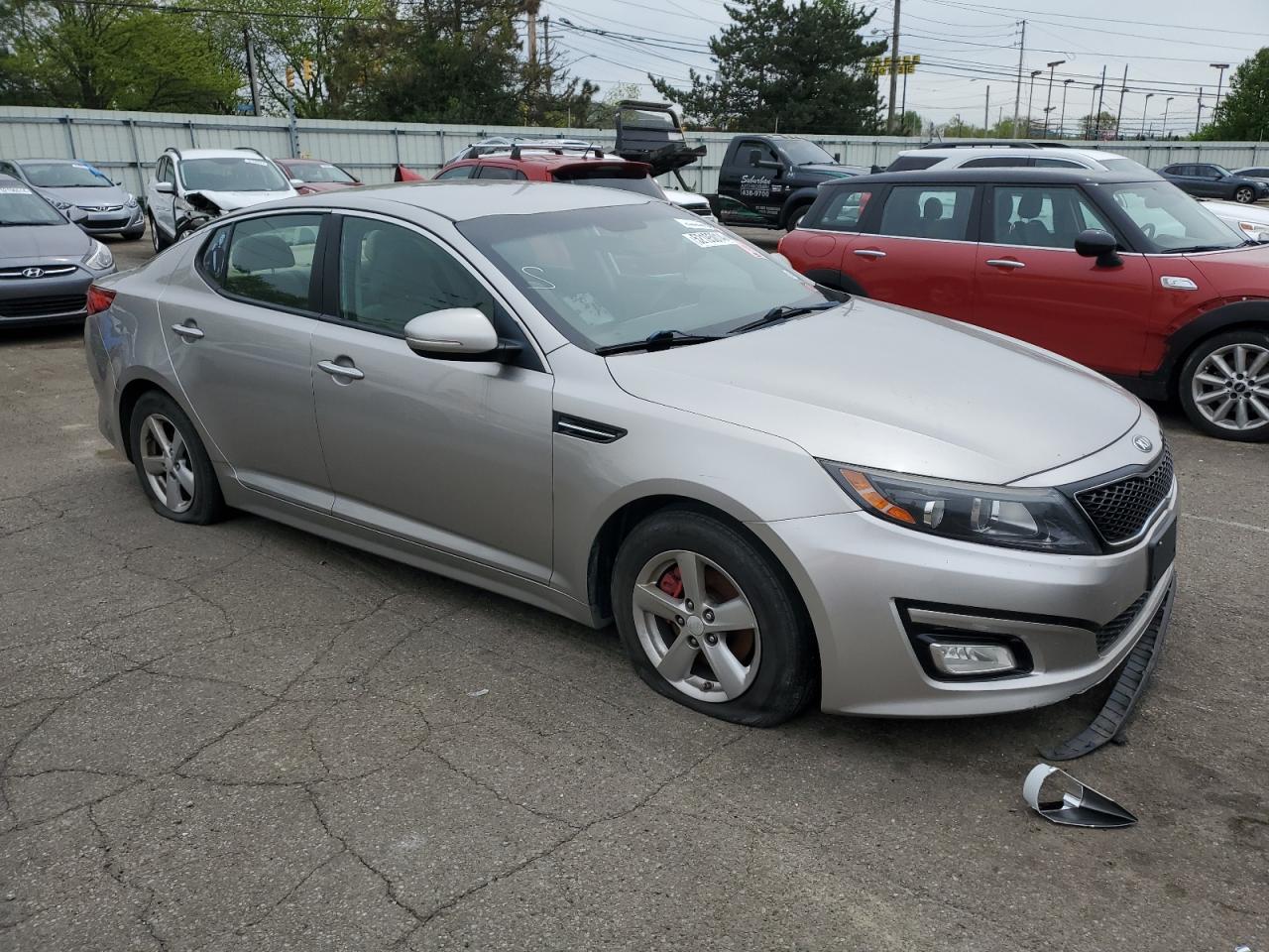 2015 Kia Optima Lx vin: 5XXGM4A74FG470609