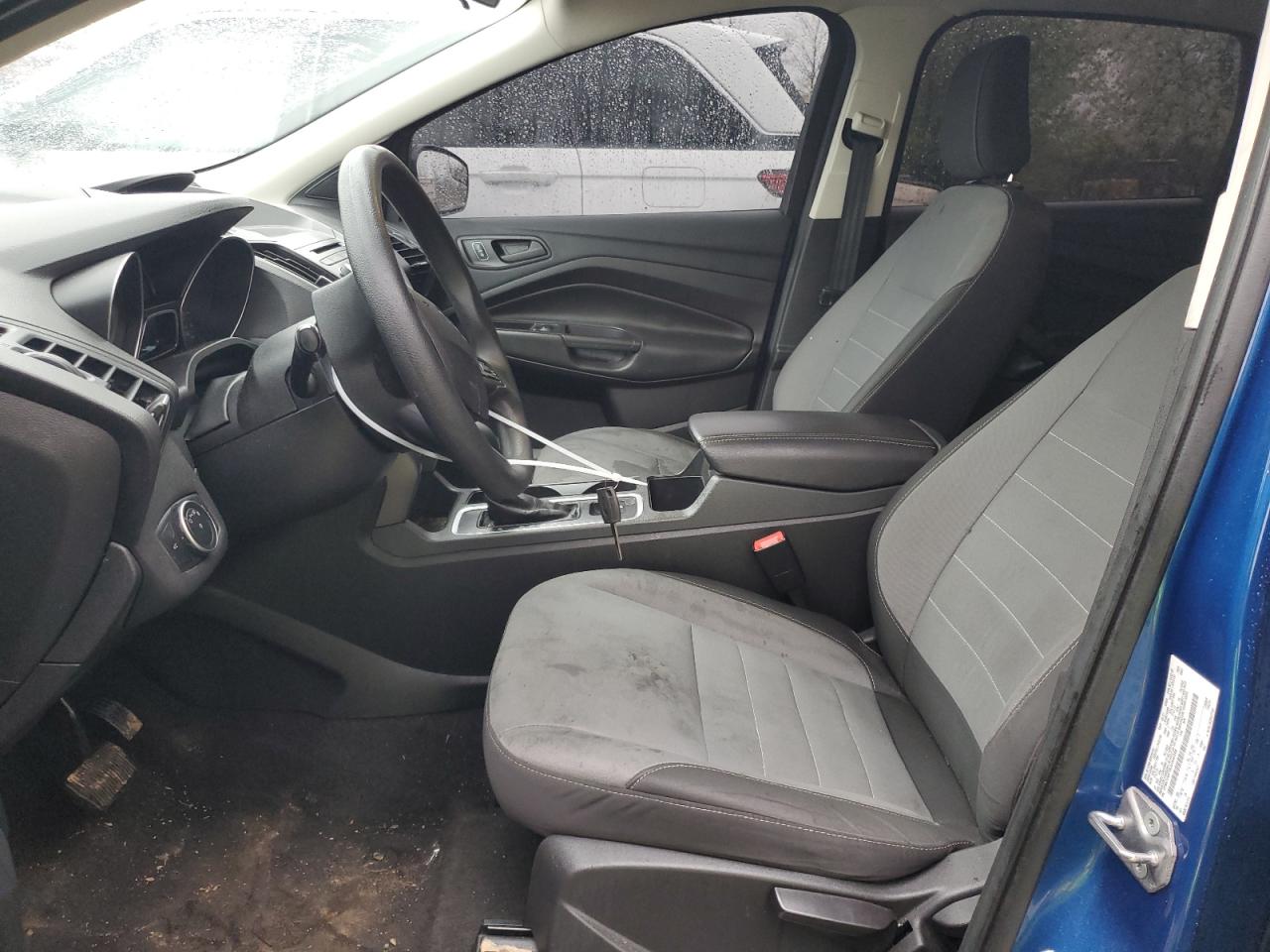 1FMCU0F78JUA40368 2018 Ford Escape S