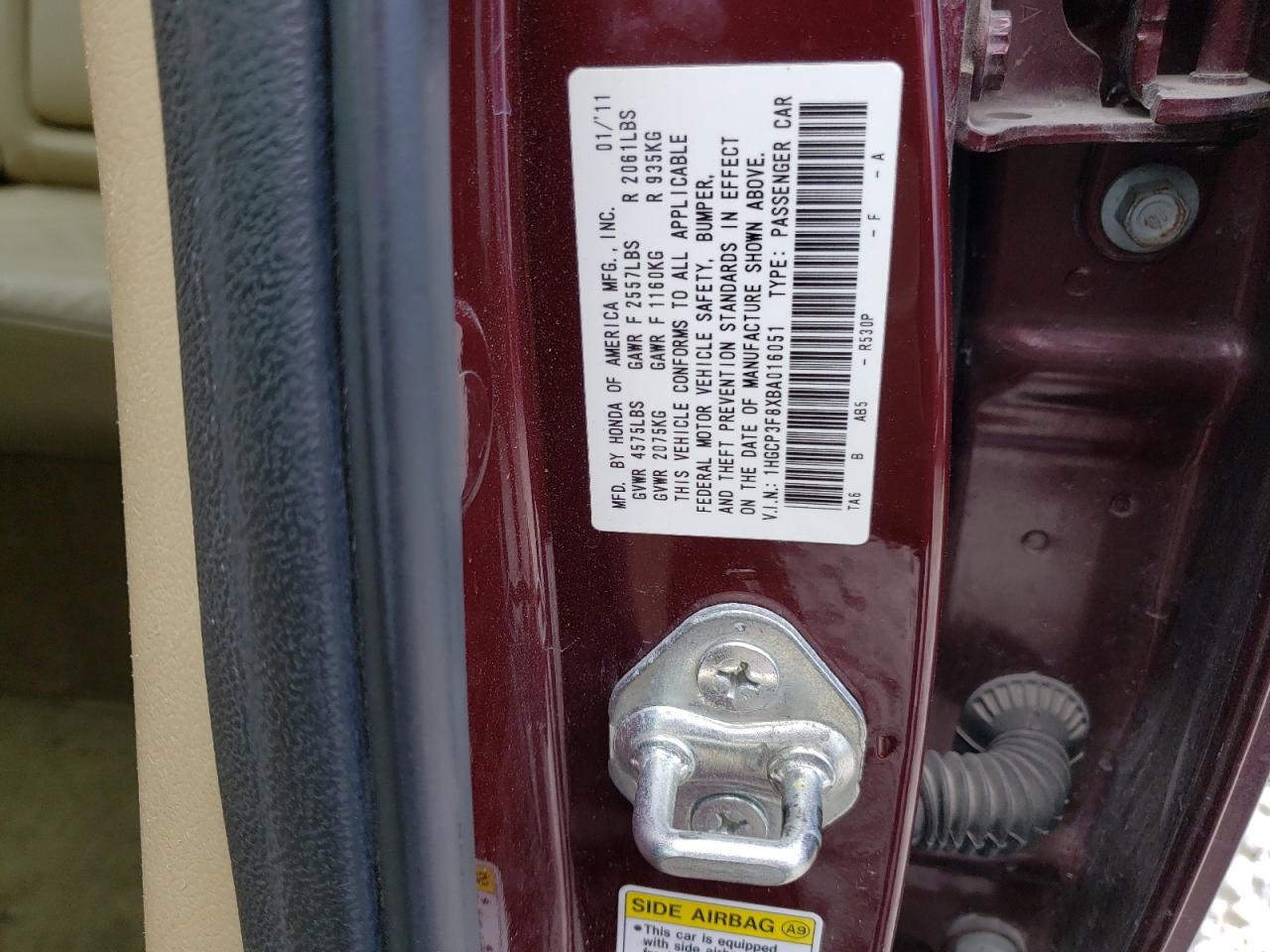 1HGCP3F8XBA016051 2011 Honda Accord Exl