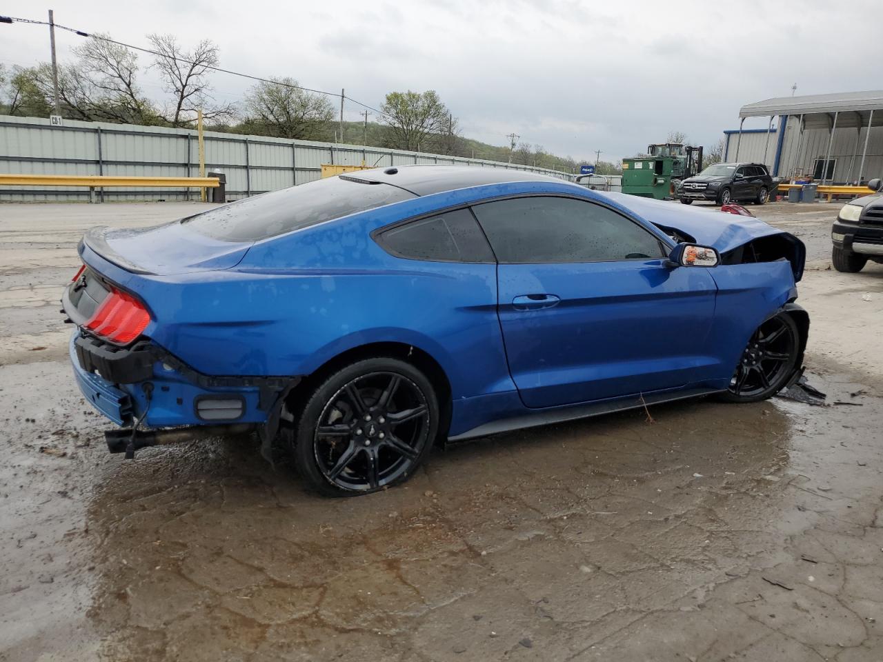 2018 Ford Mustang vin: 1FA6P8TH9J5162323