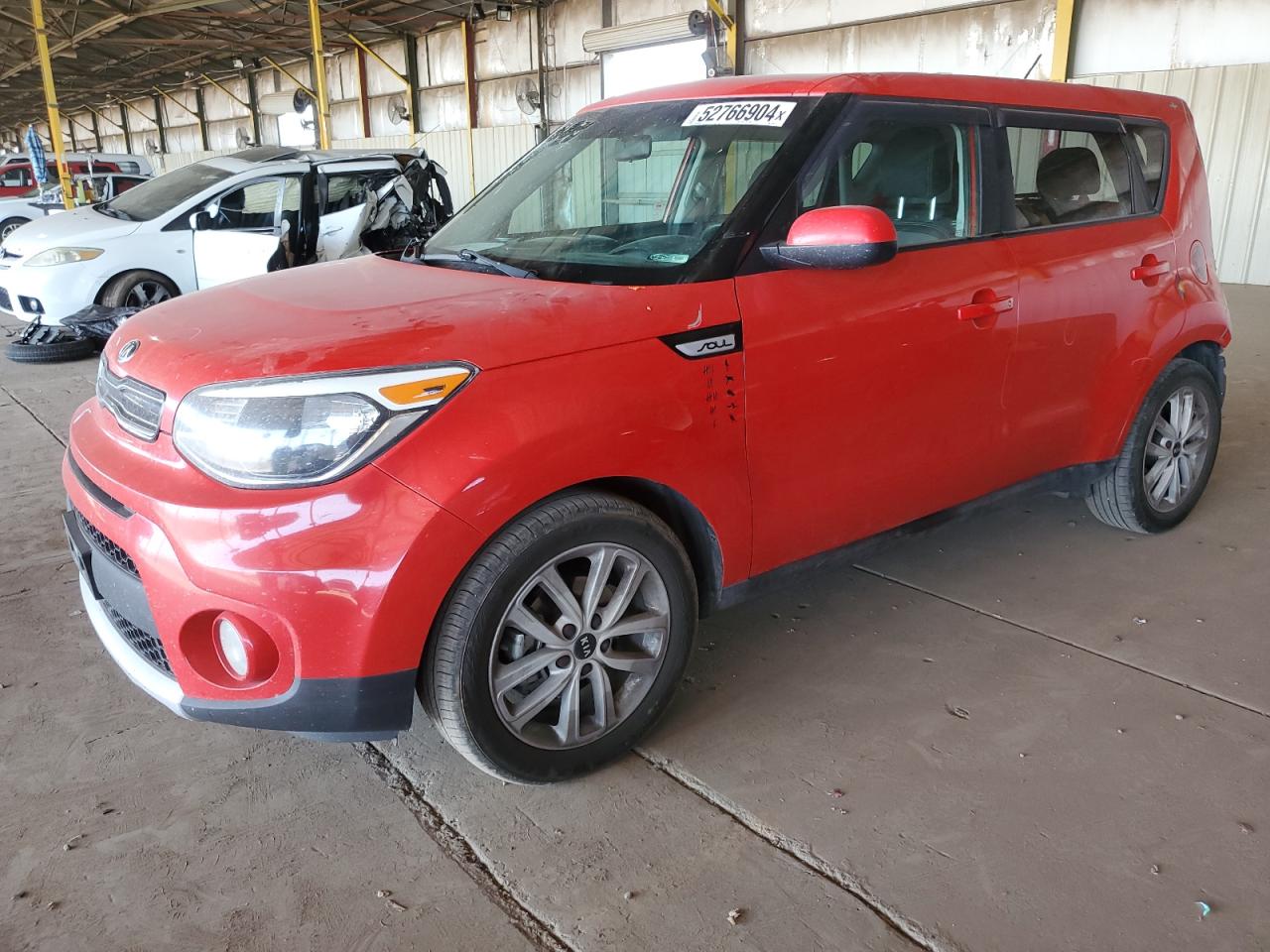 KNDJP3A58J7625511 2018 Kia Soul +