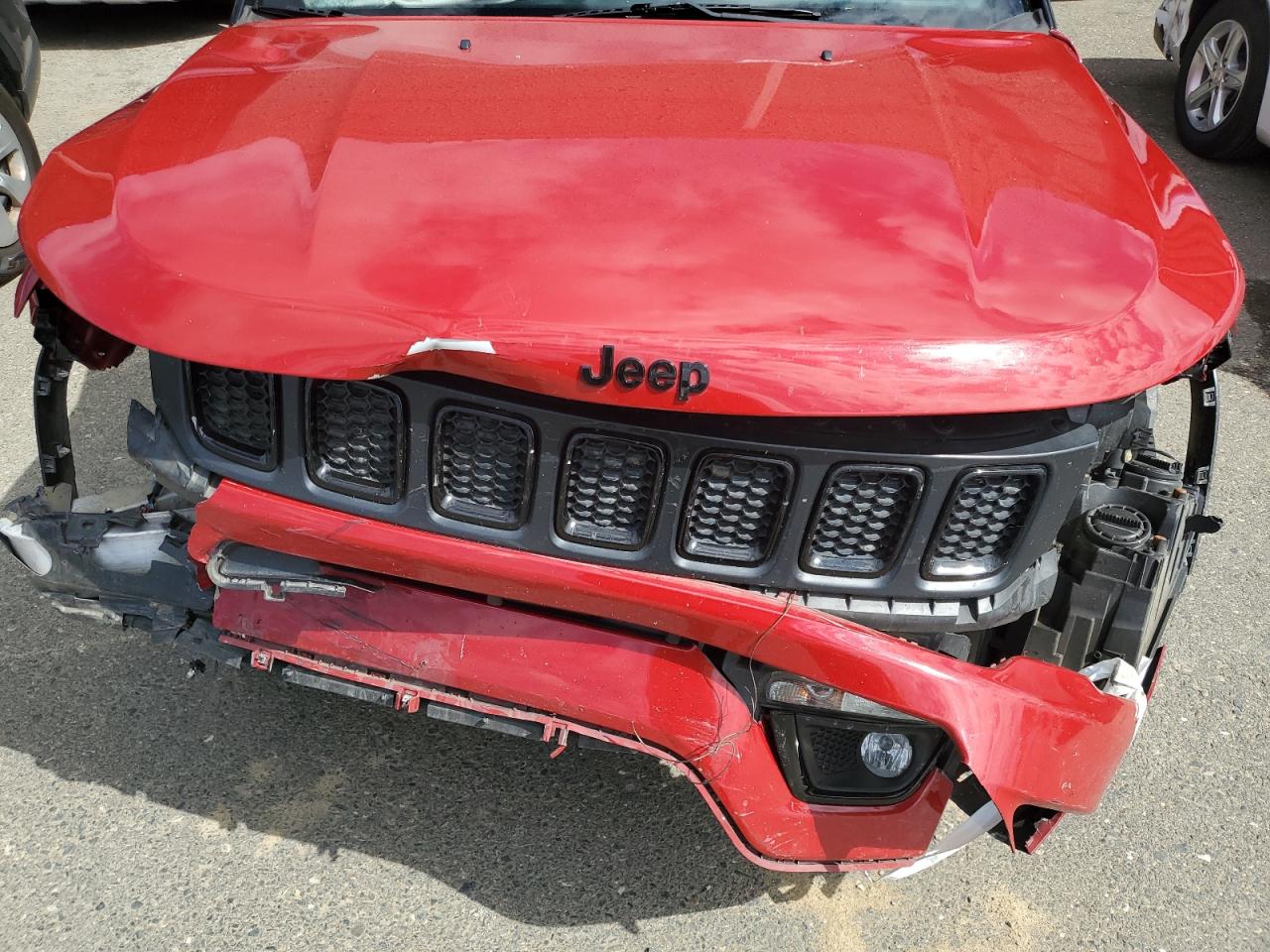 3C4NJCBB5KT636941 2019 Jeep Compass Latitude