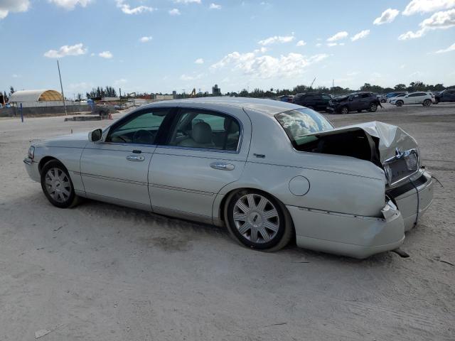 2005 Lincoln Town Car Signature Limited VIN: 1LNHM82W45Y664698 Lot: 52556784