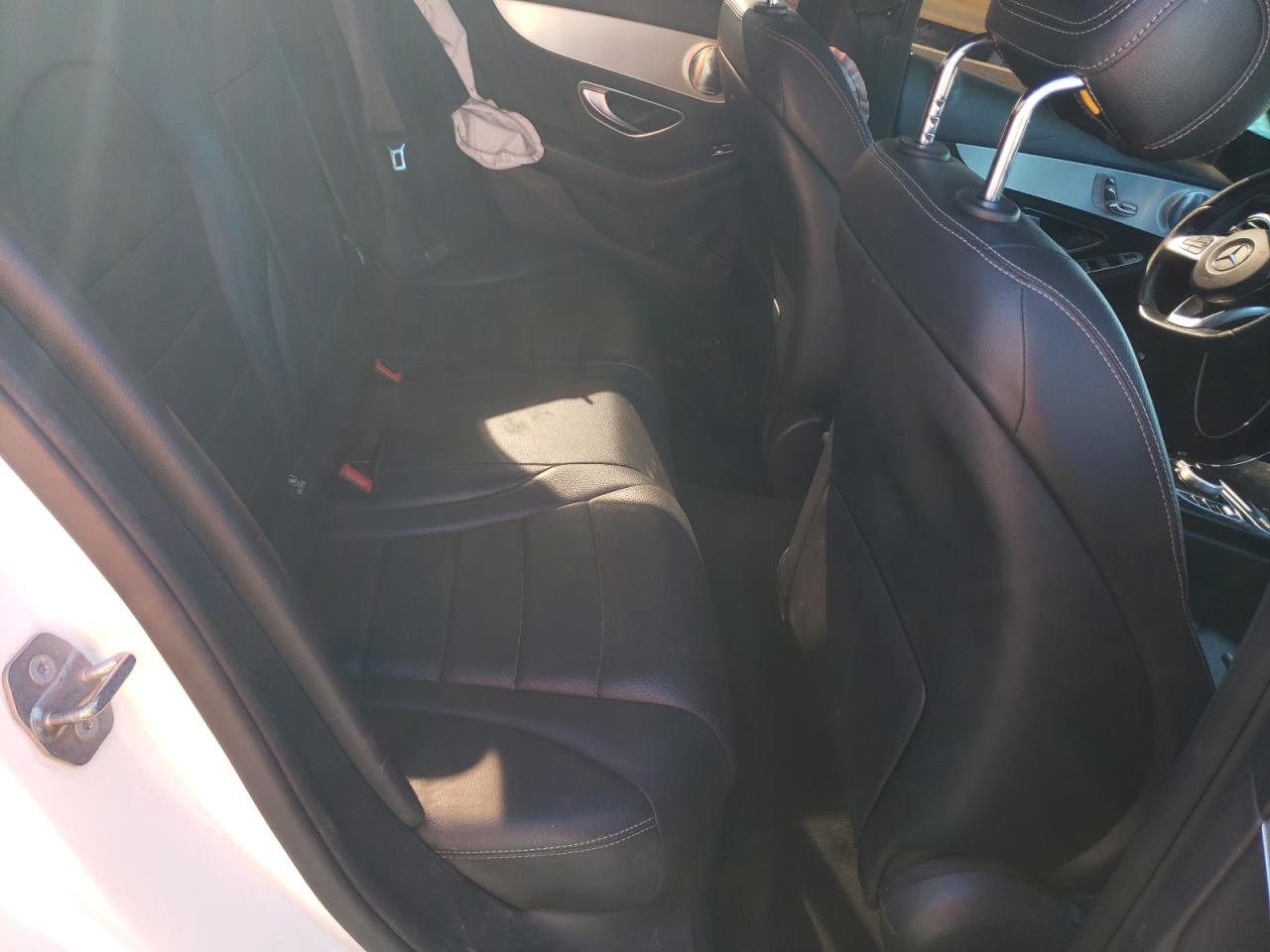 55SWF4JB7JU235948 2018 Mercedes-Benz C 300