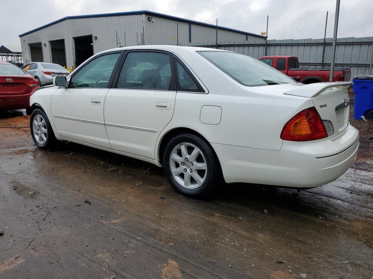 4T1BF28B82U260369 2002 Toyota Avalon Xl