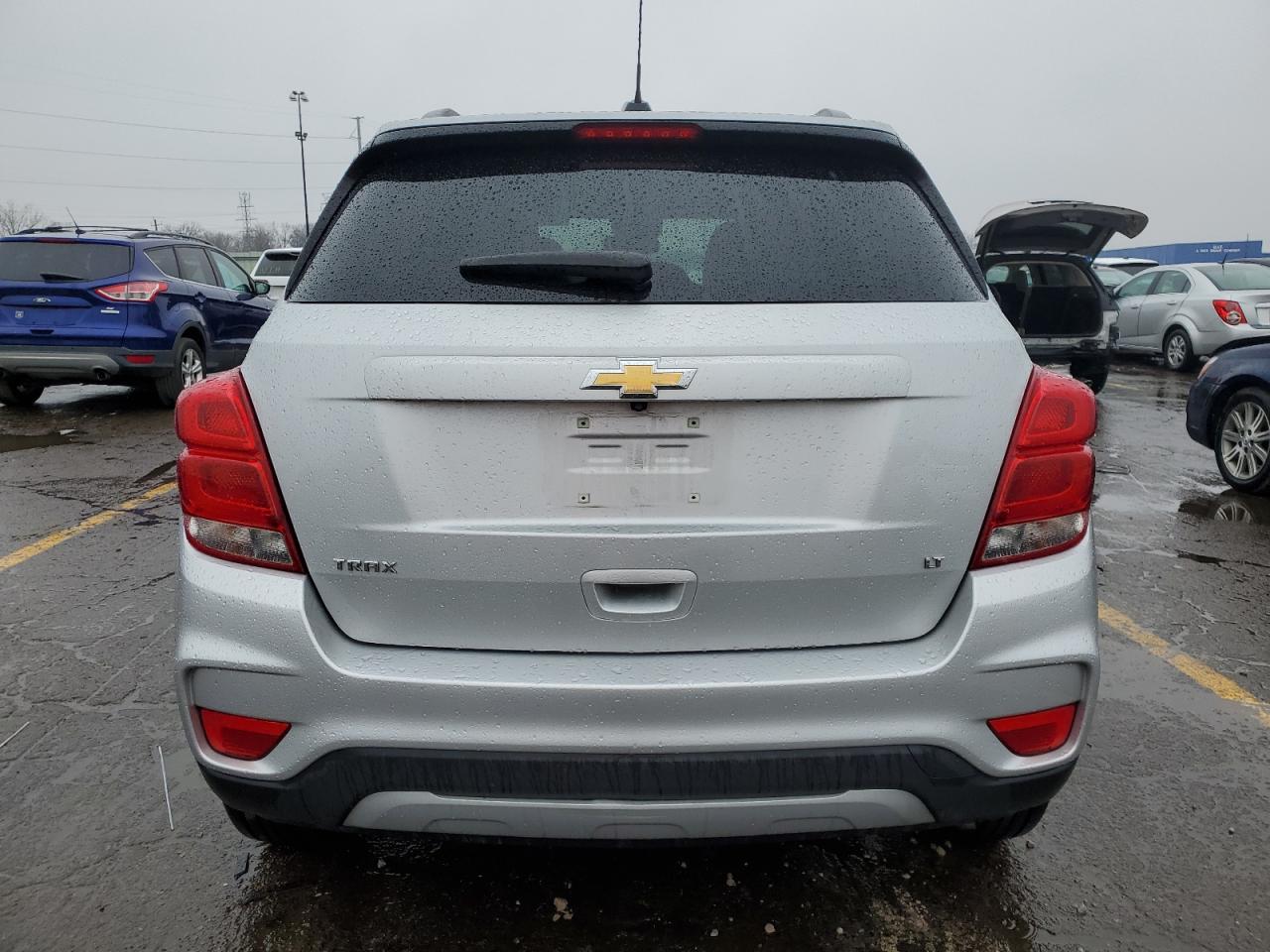 3GNCJLSB9KL245015 2019 Chevrolet Trax 1Lt