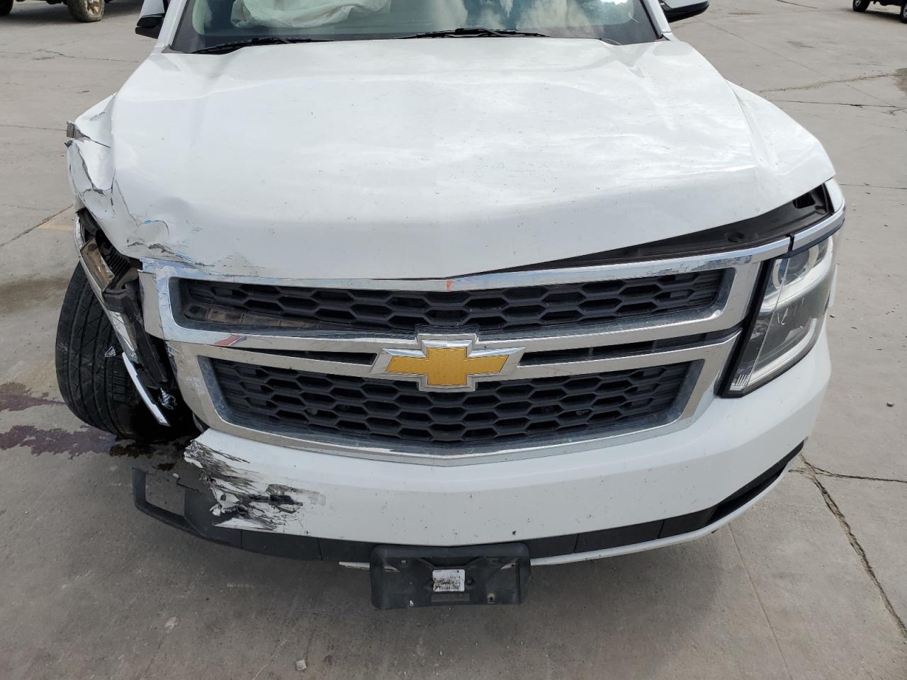 2017 Chevrolet Tahoe C1500 Lt vin: 1GNSCBKC8HR252855