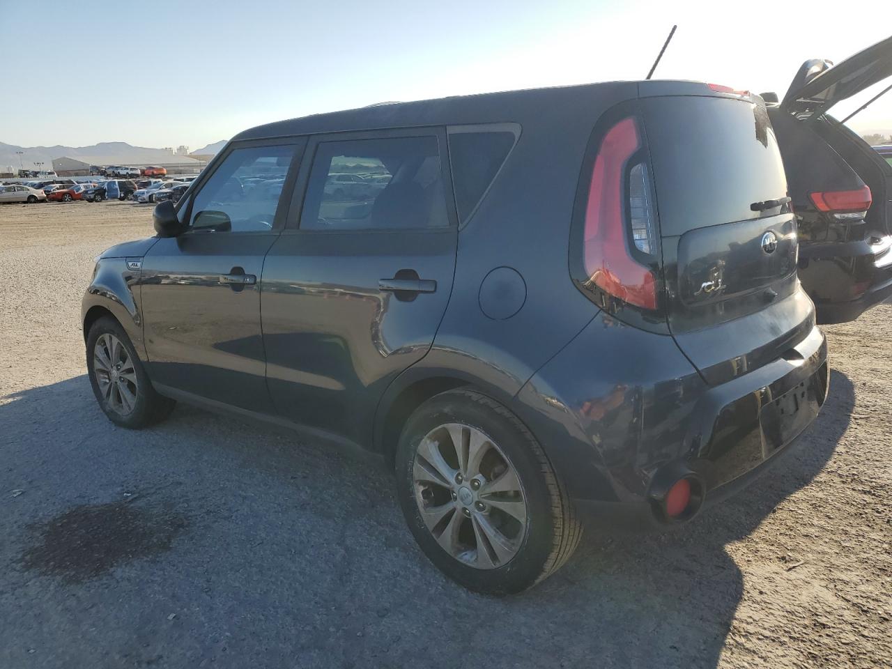 KNDJP3A58G7323323 2016 Kia Soul +