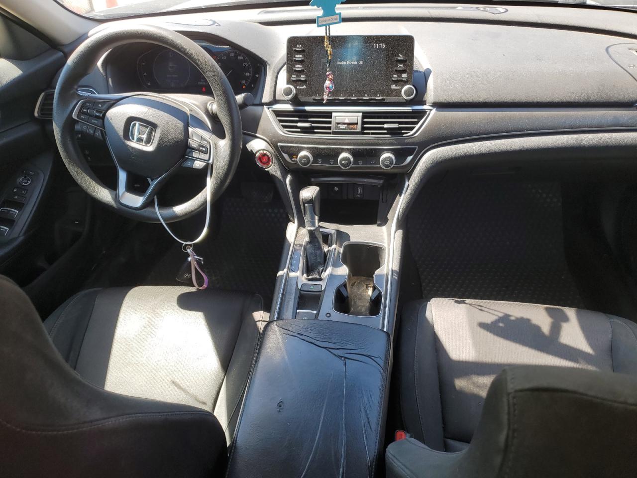 1HGCV1F19JA140100 2018 Honda Accord Lx