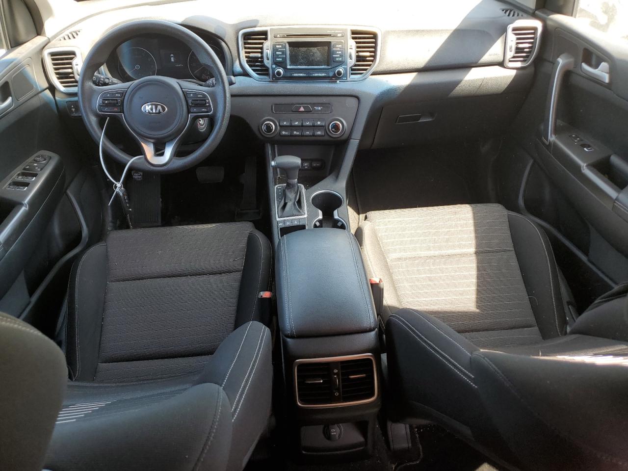 KNDPMCAC6J7311454 2018 Kia Sportage Lx