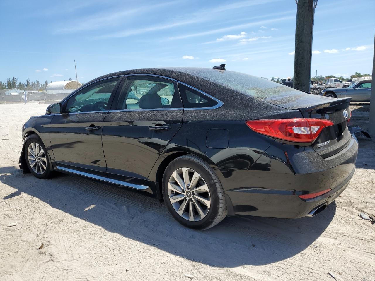 2017 Hyundai Sonata Sport vin: 5NPE34AF3HH460369